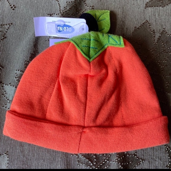 Old Navy Pumpkin Infant Hat- New! - Picture 2 of 2